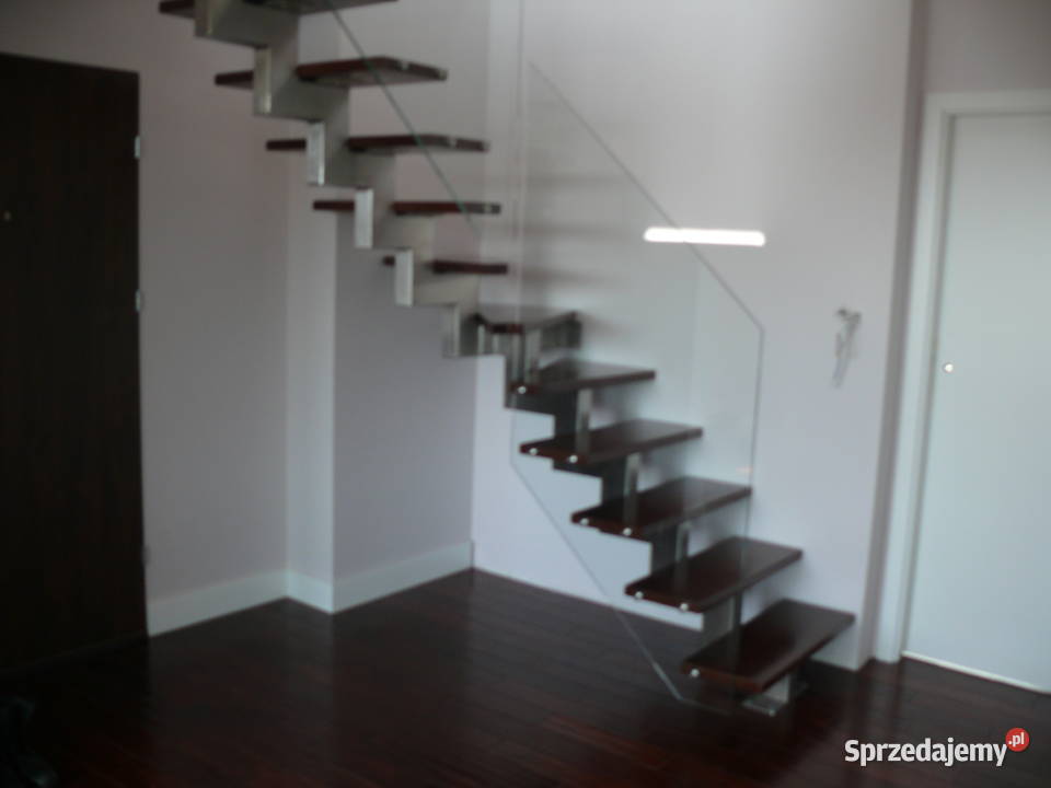 Schody belkowe Barcelona Tczew