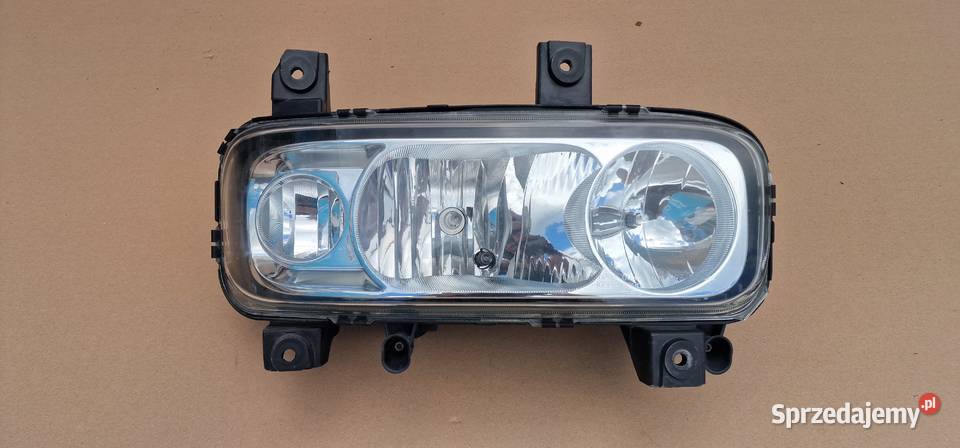 MERCEDES ATEGO REFLEKTOR LINAŁ A9738202361AMPA Bieleń