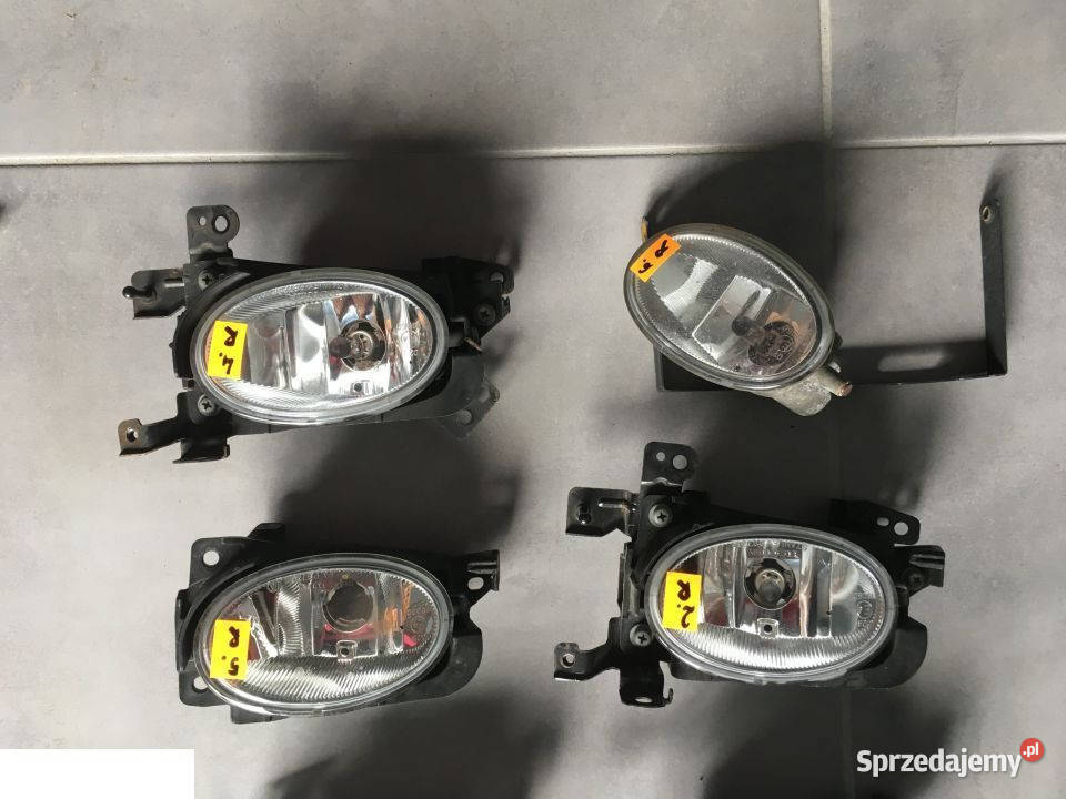 HONDA JAZZ 2010 HALOGEN PRAWY PRZÓD osobowe lubelskie Kozubszczyzna
