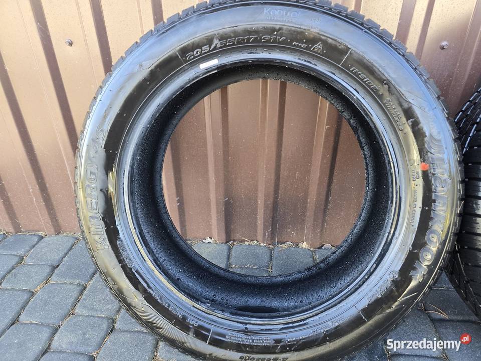 Opony wielosezonowe Hankook Kinergy 4S Komplet Czarna Woda