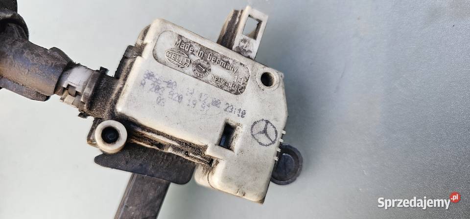 Siłownik klapki paliwa mercedes w203 2038201997 Pozostałe