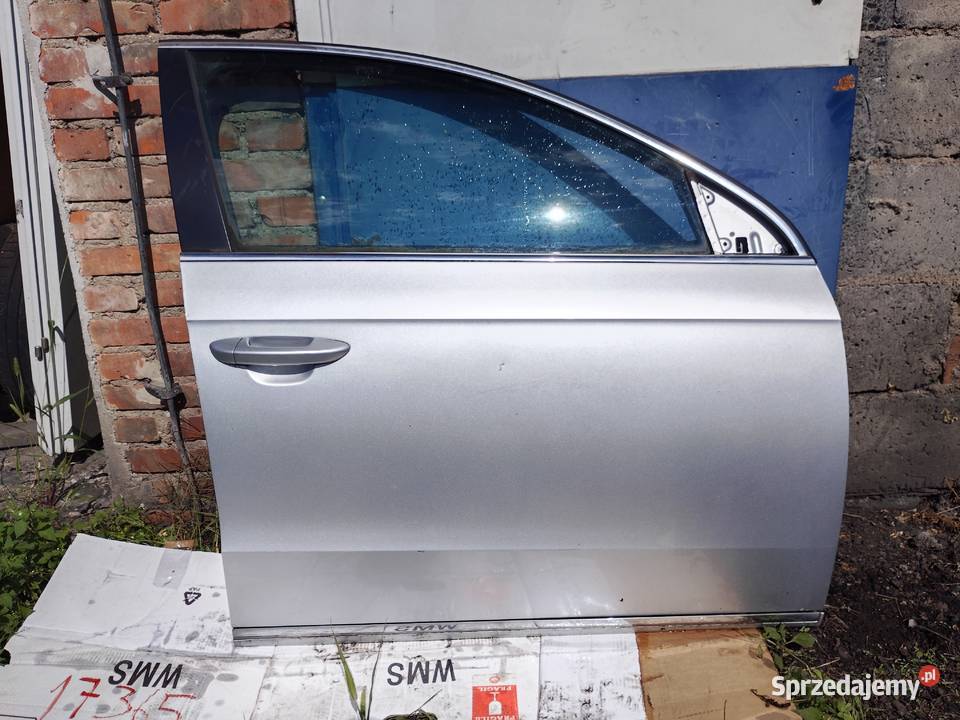 VW PASSAT B7 KOMBI DRZWI PRAWY PRZÓD KOMPLETNE