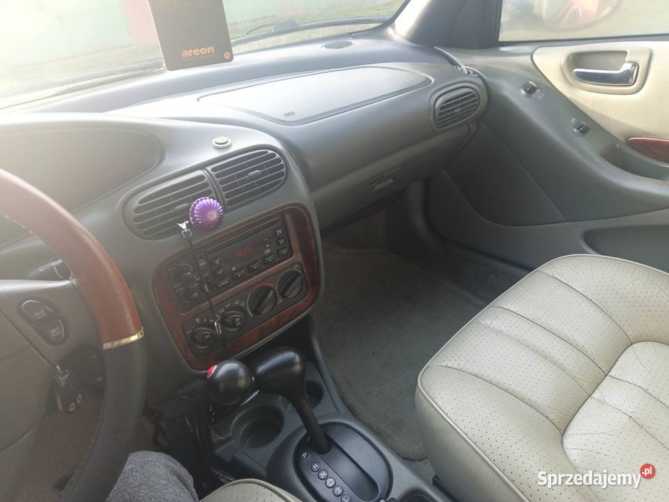 Sprzedam samochód osobowy sedan Chrysler Cirrus światła do jazdy dziennej Padew Narodowa