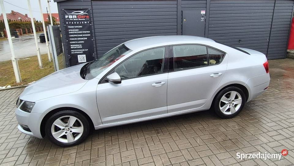Skoda Octavia 16 TDI Ambition 235000km Groblice sprzedam