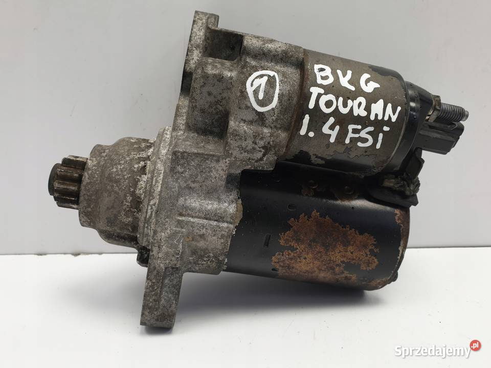 VW Touran 14 FSI ROZRUSZNIK Janów