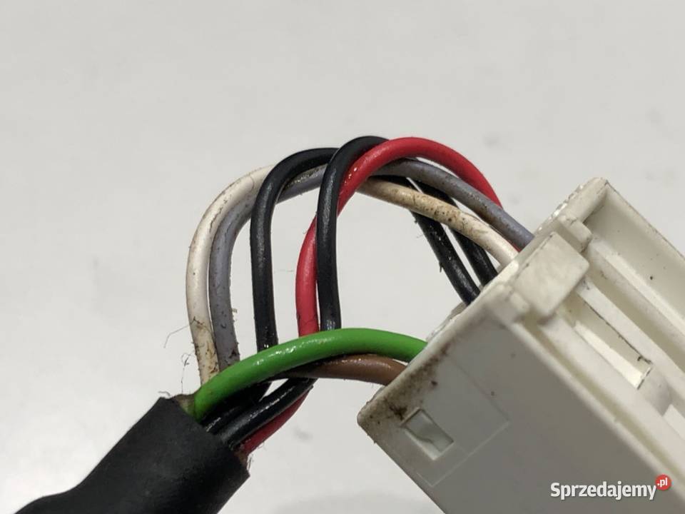 LUSTERKO LEWY TOYOTA YARIS III Hatchback