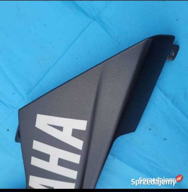 Yamaha R1 RN09 0203 owiewka owiewki bok plastik wielkopolskie Nowy Tomyśl