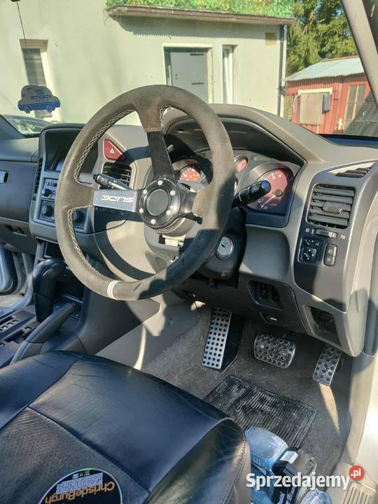 Misubishi Pajero 35 v6 Benzyna srebrny świętokrzyskie