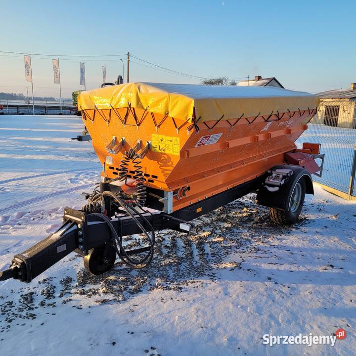 Posypywarka komunalna Piasku i Soli Pronar T131 Łuków