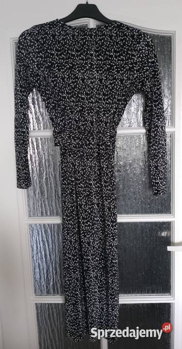 Sukienka PLISOWANA kopertowa z paskiem czarna w Poznań