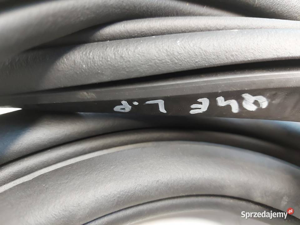 Audi Q4 ETRON 89A 89E USZCZELKA LEWY PRZÓD sprzedam