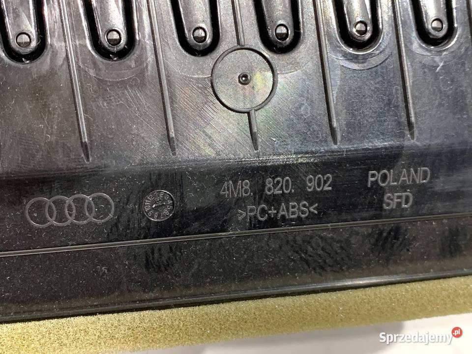 KRATKA NAWIEWU PRZÓD AUDI Q8 4M8820902 SUV