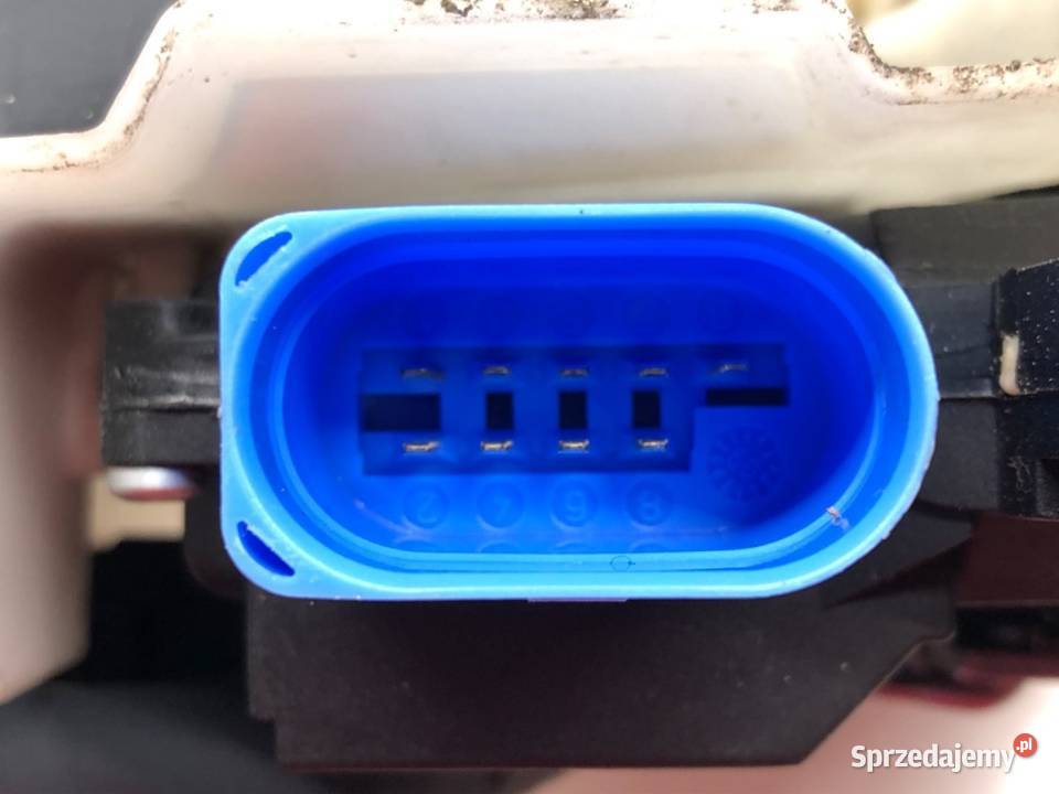 ZAMEK DRZWI PRZÓD LEWY VW GOLF VI Minivan 0814