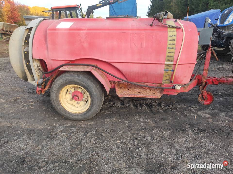Opryskiwacz sadowniczy włoski 1500 l Policzna