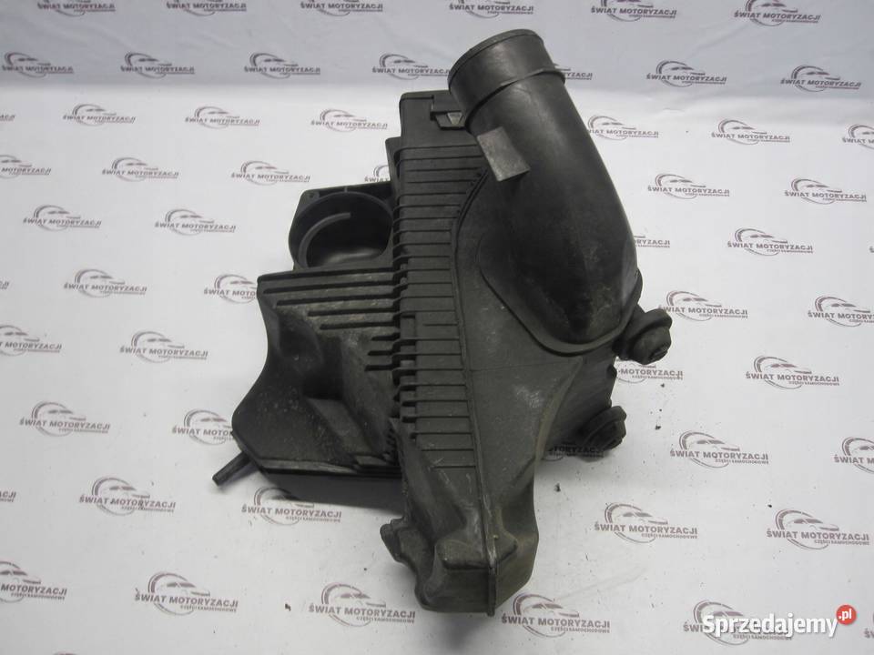 NISSAN JUKE I 13r obudowa filtra powietrza