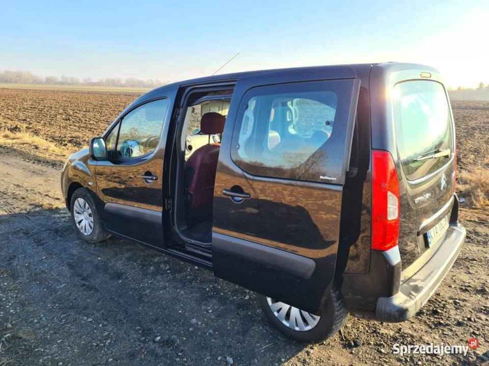 Citron Berlingo Multispace 16 Benzyna 2011 Sikorzyce sprzedam