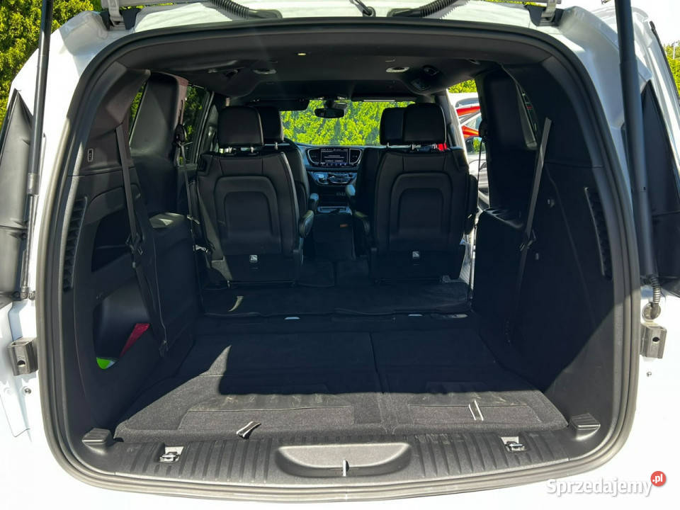 Chrysler Pacifica 36 V6 286 7 osób Nowa Kamery Rok produkcji 2024 Samochody osobowe wielkopolskie Baranowo