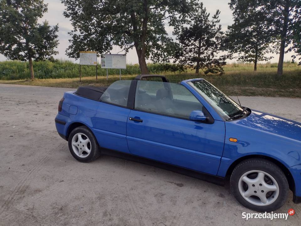 VW GOLF 3 Cabrio niebieski Golf Trzebnica