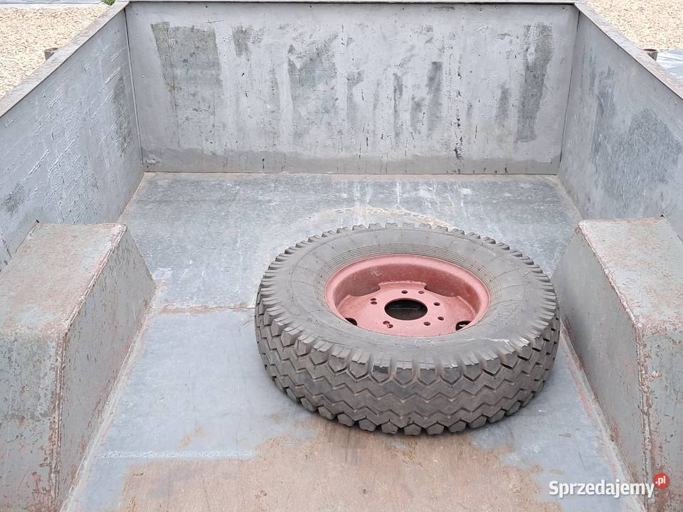 Przyczepa rolnicza jednoosiowa nieuszkodzony