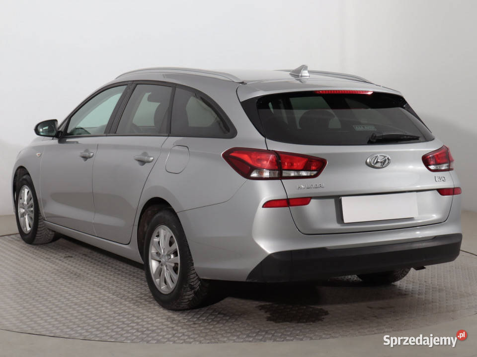 Hyundai i30 15 DPI światła do jazdy dziennej