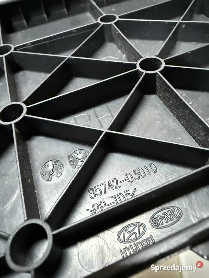 Zaślepka tapicerki bagażnika prawa strona osobowe Kolbuszowa Dolna