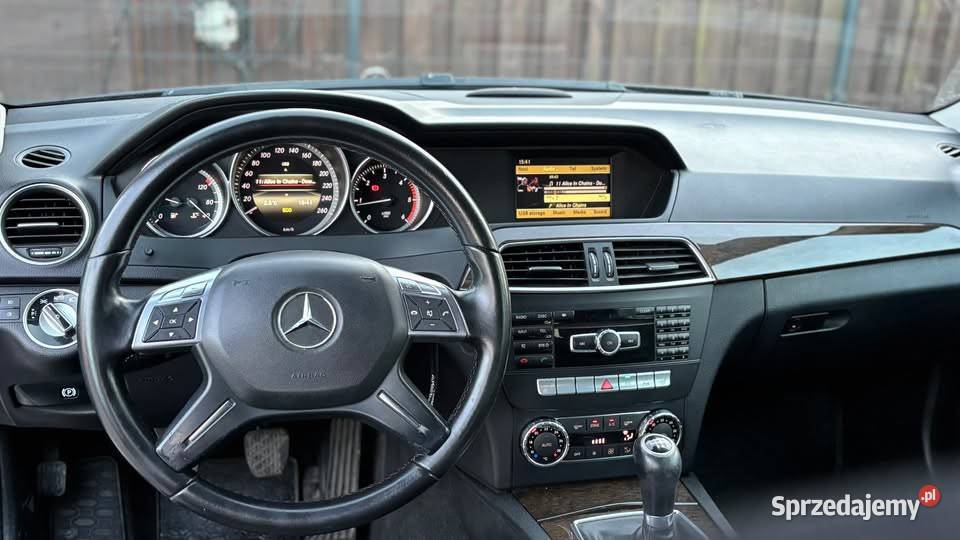 Mercedes c200 Prywatnie Zadbany zamienię elektrochrom. lusterko wst. Wrocław sprzedam