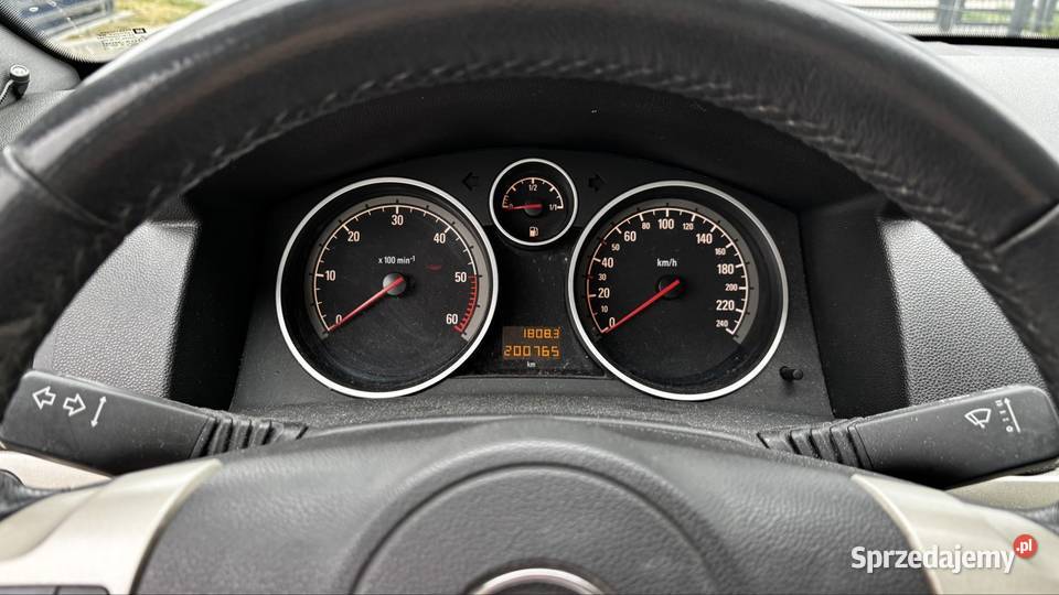 Opel Astra Kombi diesel 13 2008 pierwszy 4/5 Warszawa
