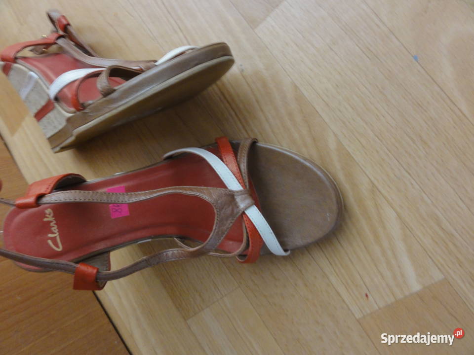 Sliczne sandaly firmy Clarks nowe Goleniów
