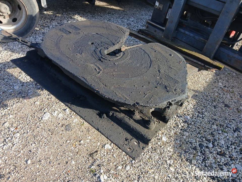 Siodło do naczepy Rok produkcji 2010 Mogilno