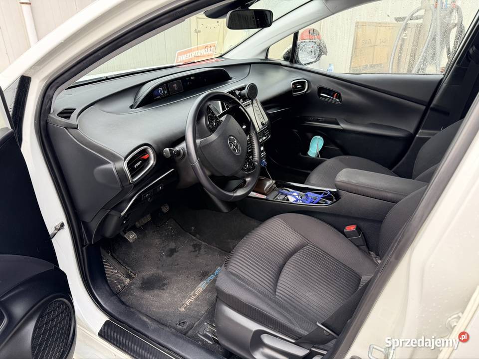 Toyota Prius Prime Plugin Hybryda Warszawa