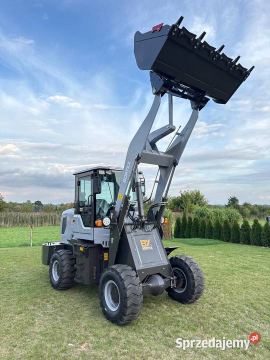 Ładowarka Przegubowa Bortex K6 4WD 1800 Udźwigu Kraśnik
