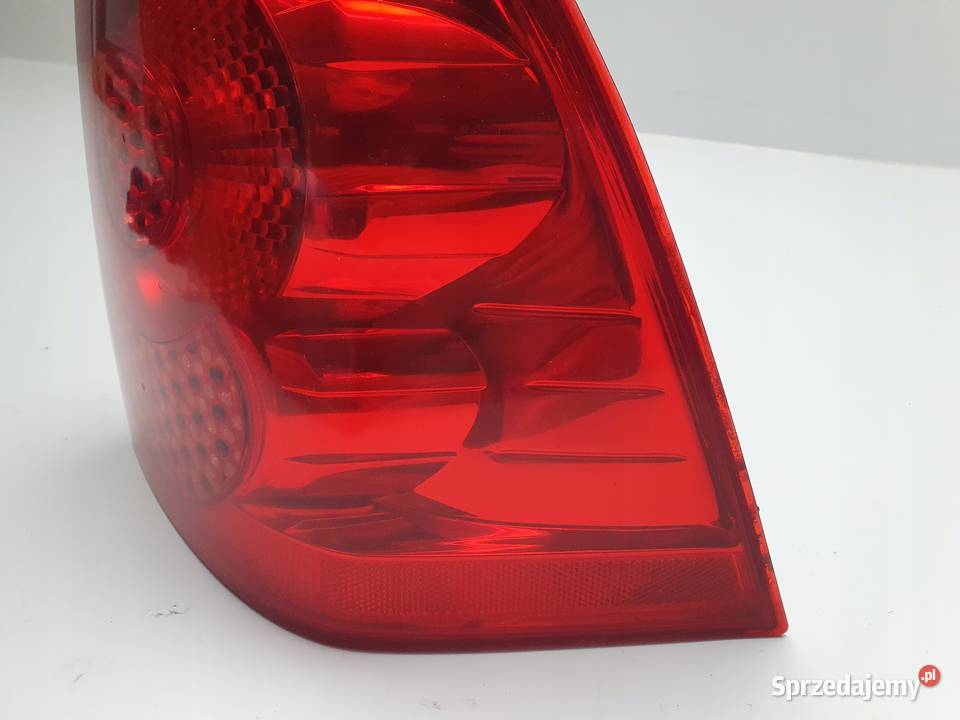 LAMPA PRAWA Peugeot 307 lift kombi 0508r TYLNA