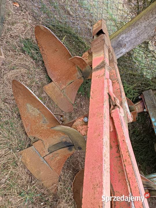 Pług 5 skibowy nieuszkodzony Wierzchowo