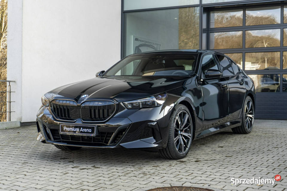 BMW 540 540d xDrive Limuzyna DEMO G60 2023 BMW łódzkie