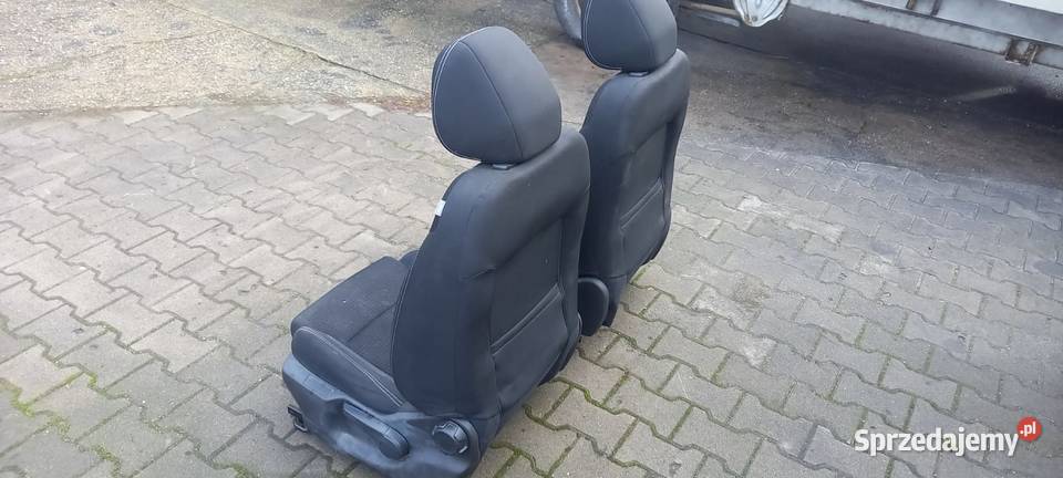 Citroen C4 B7 fotel fotele przód Syców