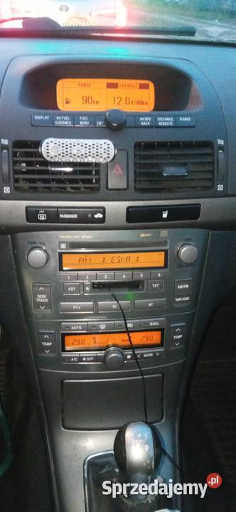 toyota avensis 18 lpg gaz hak 4x elszyby serwisowany w ASO Samochody osobowe Warszawa