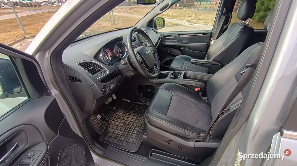 Chrysler Town Country S 36 gniazdo USB Płock