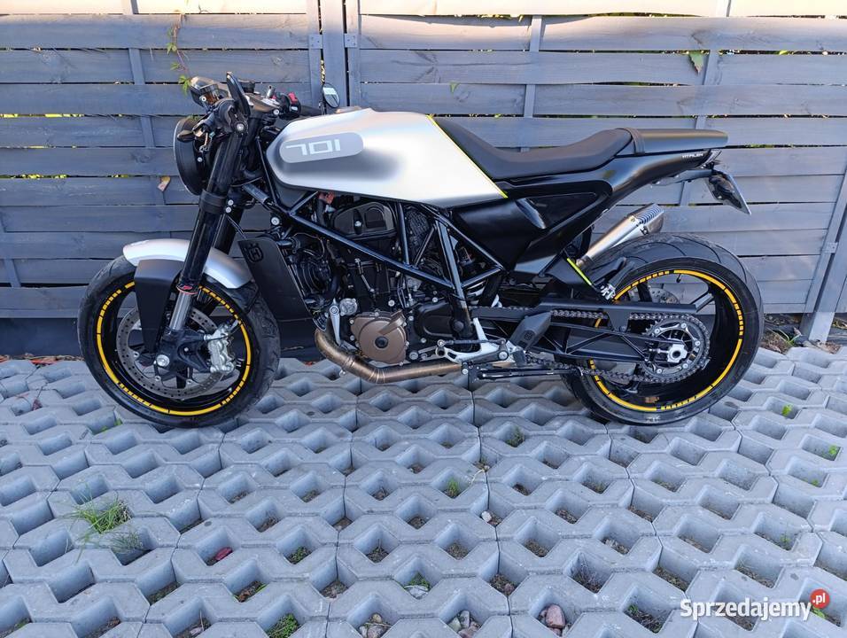 Husqvarna Vitpilen 701 35kW na A2 ABS akrapovic