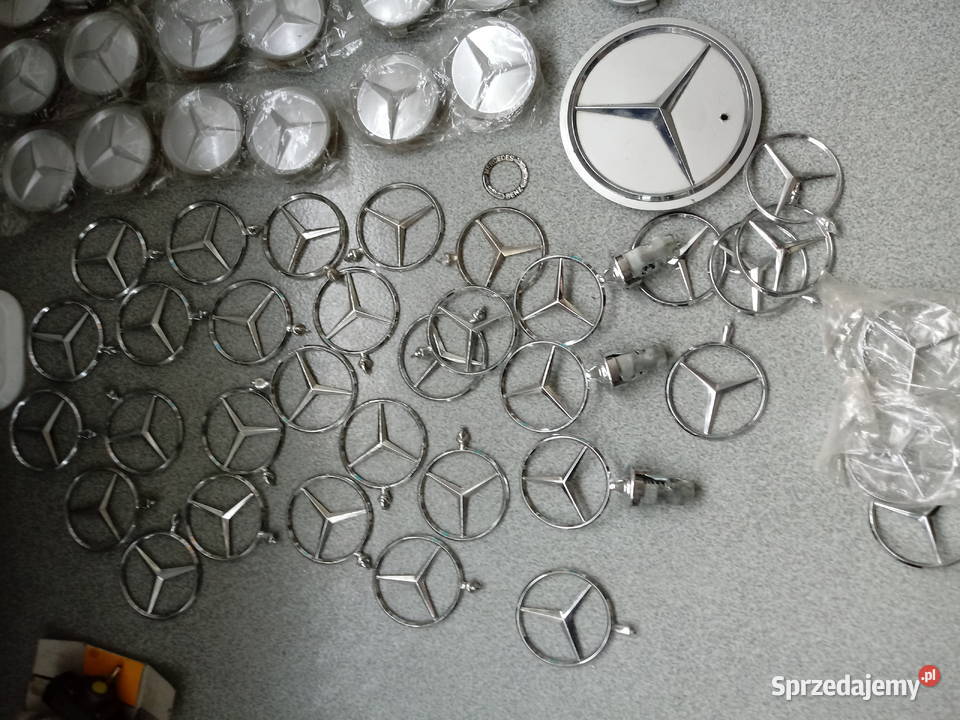 Mercedes Benz W123 W124 znaczek celownik na Rzeszów sprzedam