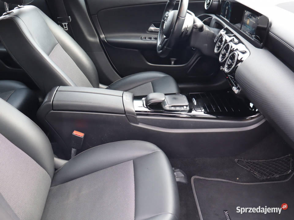 Mercedes CLA 180 d biały Katowice