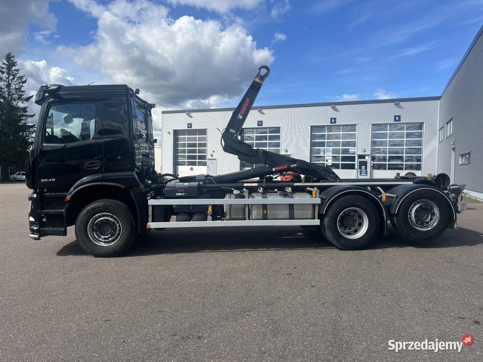 MercedesBenz Arocs 2543 6x24 Hakowiec 21 t HIAB Rok produkcji 2022 Kraków