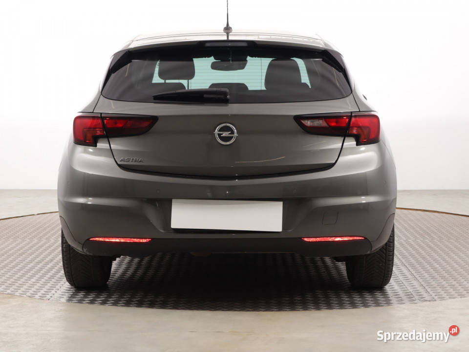 Opel Astra 12 Turbo