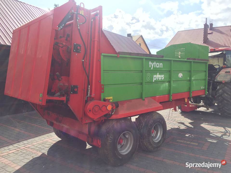 Rozrzutnik obornika Unia TYTAN 8 Plus