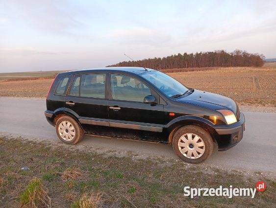 Samochód Ford Fusion Rok produkcji 2006 Kaziny