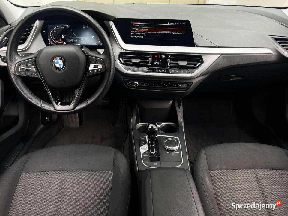 BMW 118 Salon Virtual kokpit CarPlay Podgrzewane Hatchback Łódź