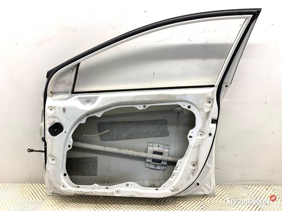 DRZWI PRAWY PRZÓD HYUNDAI i40 Hatchback NCW osobowe