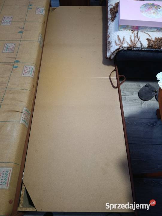 kanapa tapczan łóżko rozkładane z 6 poduszkami