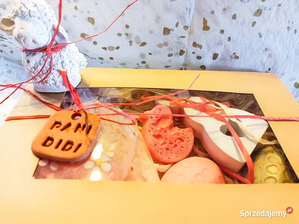 Zestaw upominkowy wielokolorowy Świece Nowe Miasto Lubawskie