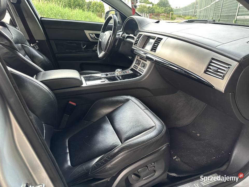 Jaguar XF 2012r 30d 275 możliwa zamiana Skarżysko-Kamienna