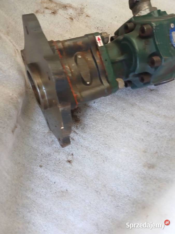 Pompa hydrauliczna z przystawką pneumatyczną do
